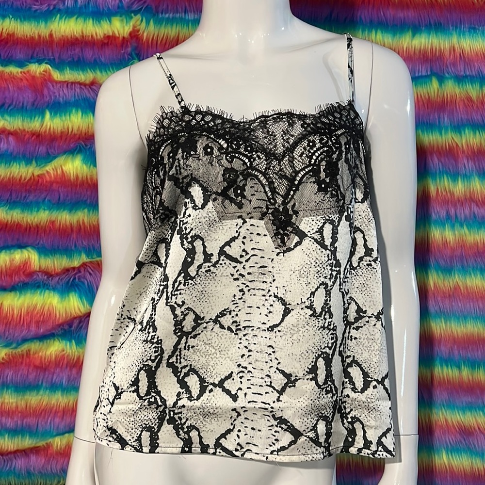 Snake print top